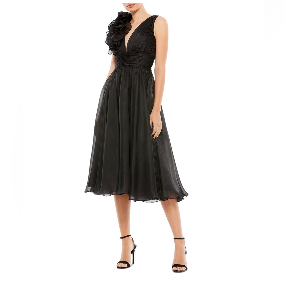 Mac Duggal A Line Midi Dress in Black